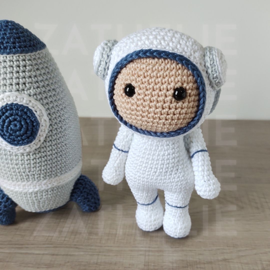 Kit Astronauta e Foguete Amigurumi