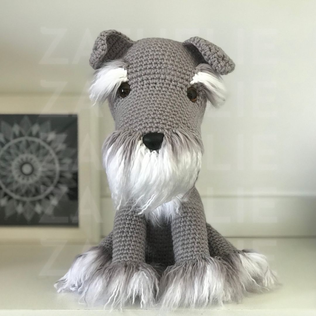 Cachorro Schnauzer Amigurumi